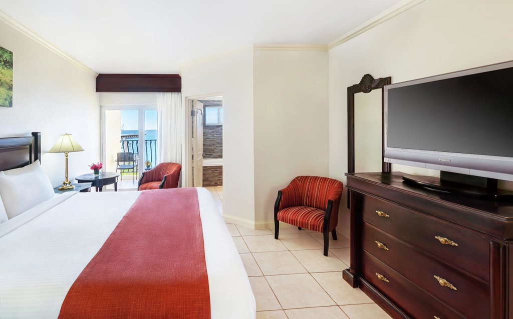 Guest room Concierge vista oceano Jewel Paradise Cove Adult Beach Resort & Spa