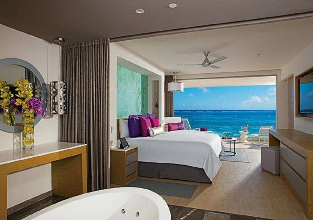 Master Xhale club Swim Out doppia suite vista oceano Breathless Riviera Cancun Resort & Spa