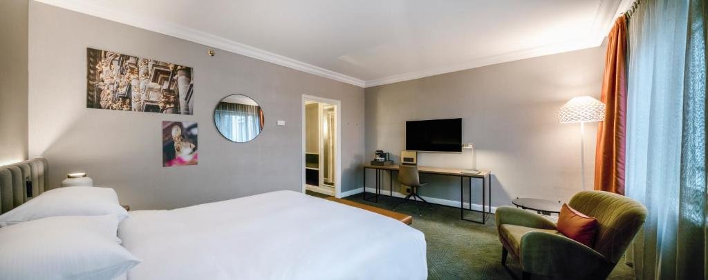 Двухместный Lounge Access номер Executive Hilton Brussels Grand Place