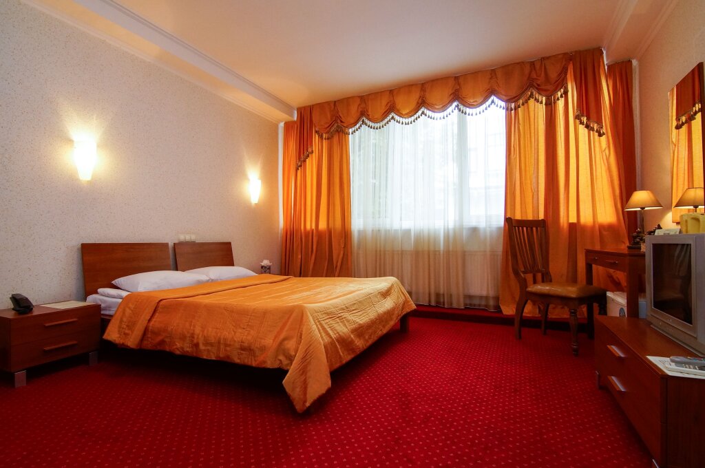 Двухместный номер Standard Отель «Одесский Дворик»