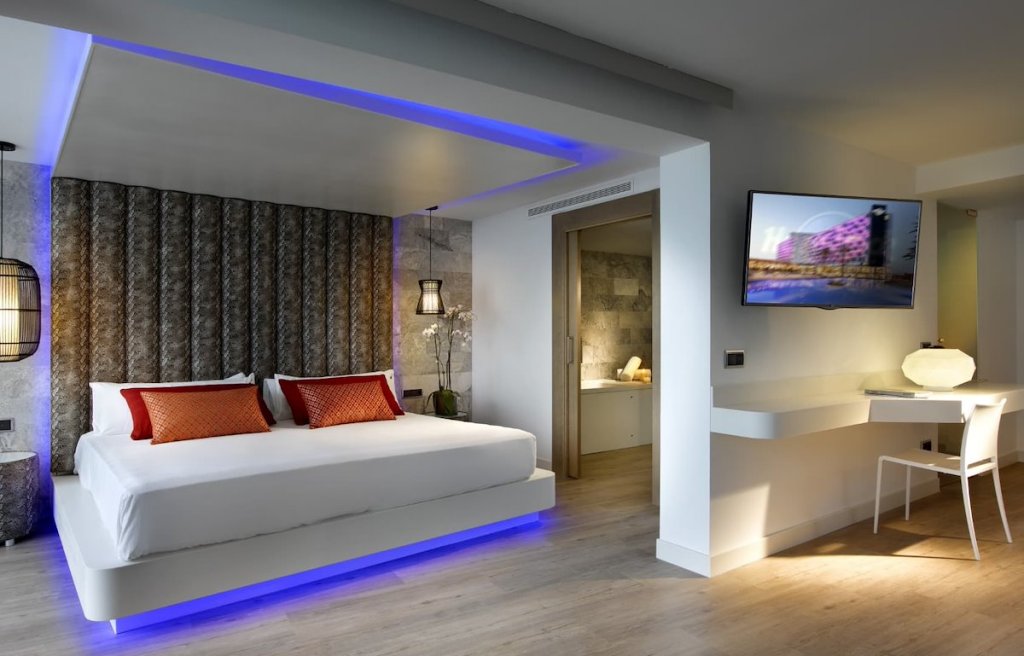 Двухместный люкс Rock Hard Rock Hotel Ibiza