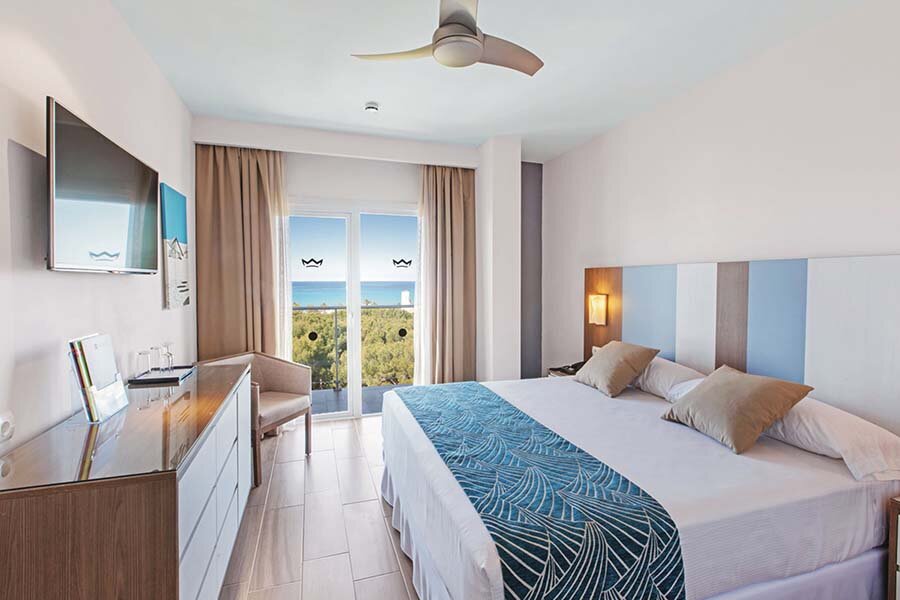 Двухместный люкс c 1 комнатой seafront Hotel Riu Festival