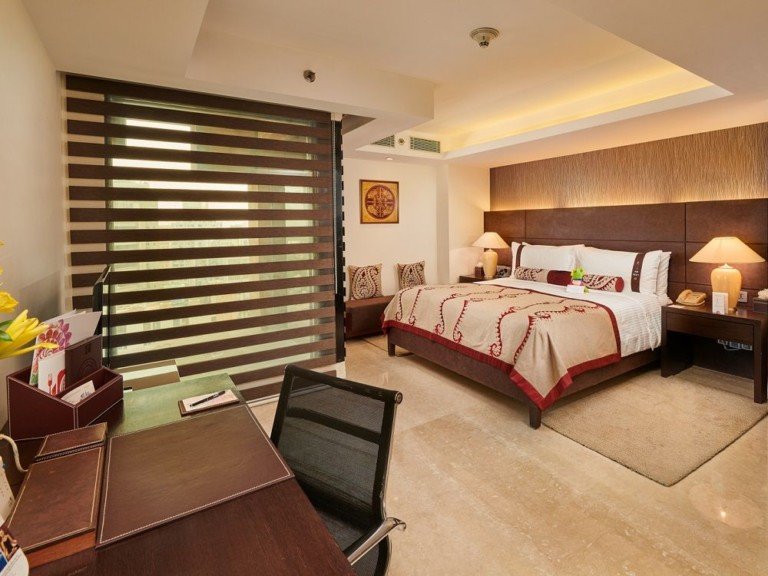 Luxury Double Suite The LaLiT New Delhi