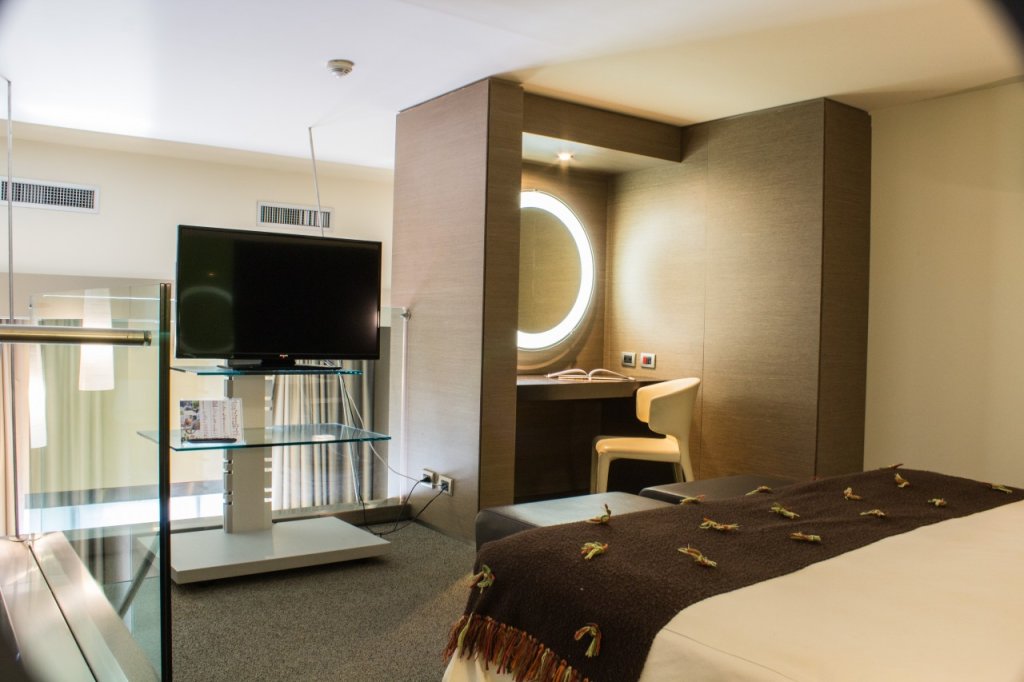 Suite cuádruple familiar UNAHOTELS T Hotel Cagliari