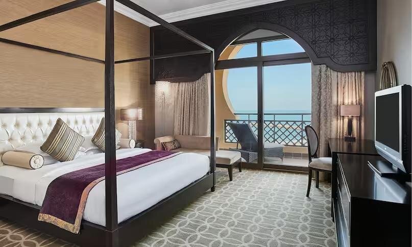 Двухместный люкс Royal с видом на море Hilton Ras Al Khaimah Beach Resort