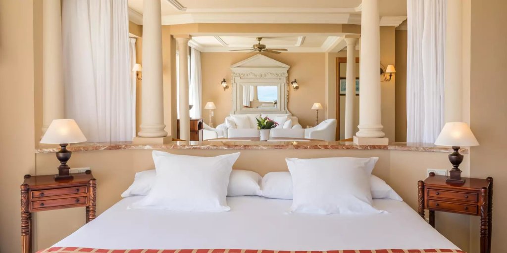 Двухместный люкс Presidential Hotel Guadalmina Spa and Golf Resort