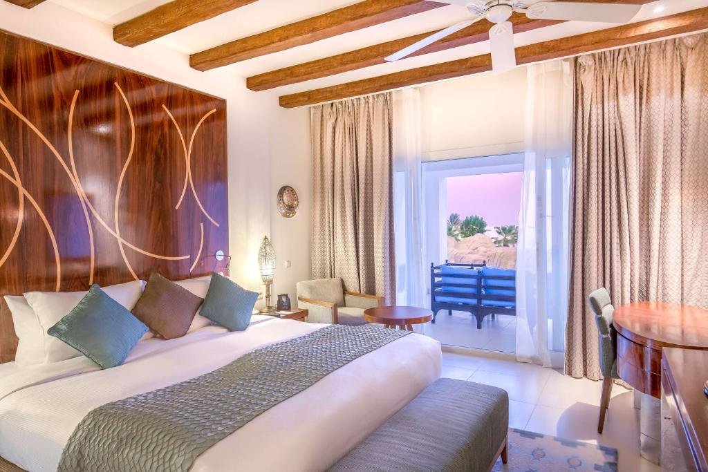 Двухместный люкс c 1 комнатой с видом на море Hilton Marsa Alam Nubian Resort