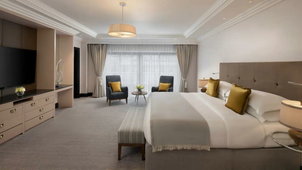 Двухместный люкс Premium с балконом и с красивым видом из окна Hyatt Regency London - The Churchill