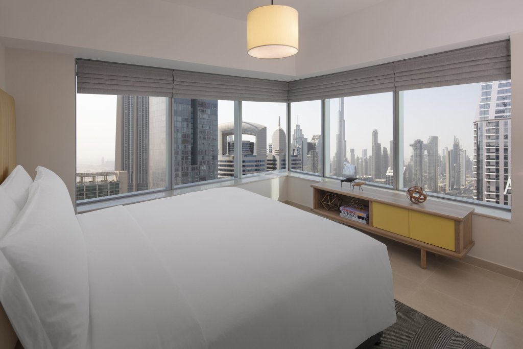 Четырёхместный люкс с 2 комнатами с видом на Бурдж-Халифа Staybridge Suites Dubai Financial Centre, an IHG Hotel