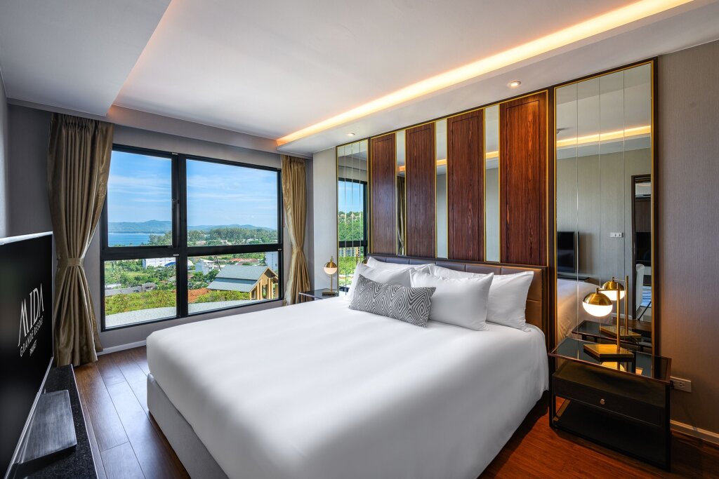 2 Bedrooms Family Suite with ocean view MIDA Grande Resort Phuket