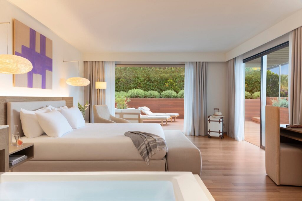 Двухместный люкс с собственным бассейном Superior Ibiza Gran Hotel