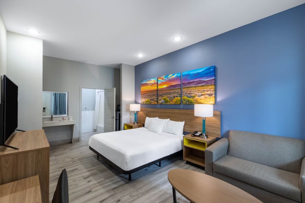 Mobility/Hearing Accessible Double room Days Inn & Suites
