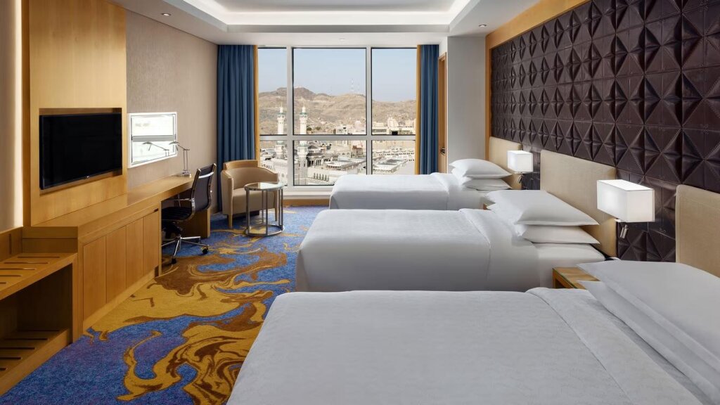 1 Bedroom Deluxe Triple Suite with city view Sheraton Makkah Jabal Al Kaaba Hotel