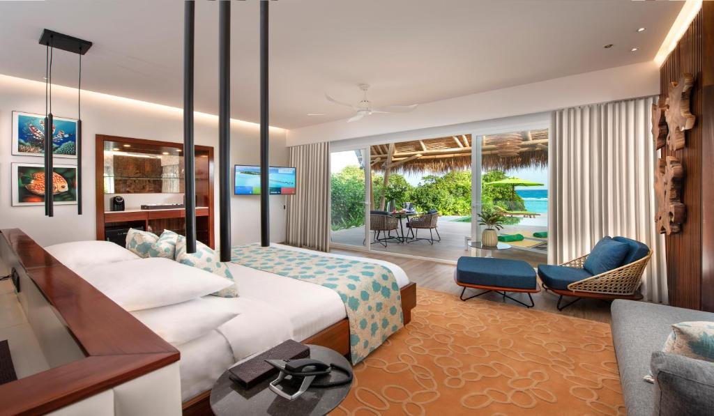 Двухместная Beach Вилла с бассейном Emerald Maldives Resort & Spa-Deluxe