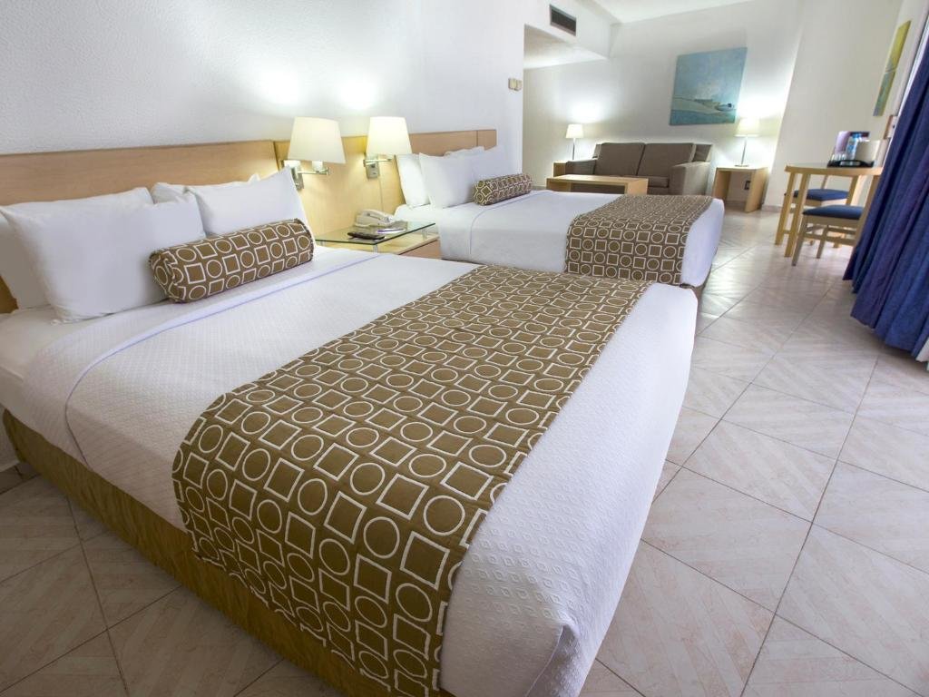 Двухместный полулюкс HS HOTSSON Hotel Acapulco