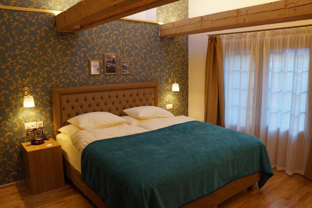 Standard Double room with balcony Hotel Walliserhof Zermatt