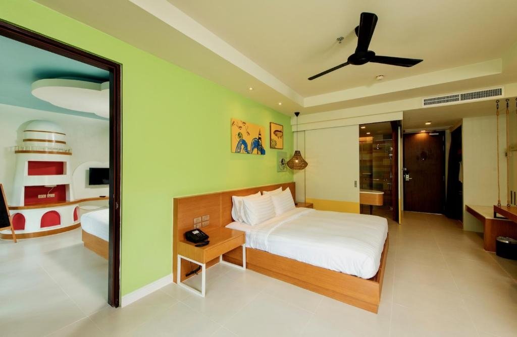 Семейный люкс с 2 комнатами с видом на бассейн Holiday Ao Nang Beach Resort, Krabi - SHA Extra Plus