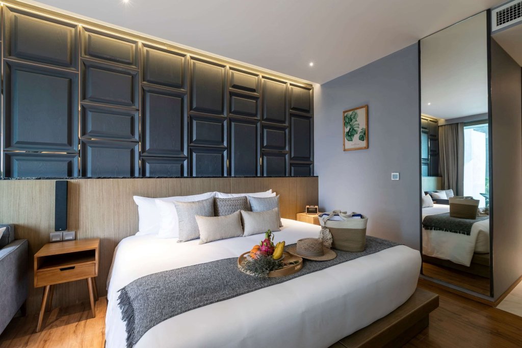 Deluxe Sky Bath Doppel Zimmer Wyndham Grand Nai Harn Beach Phuket - SHA Extra Plus