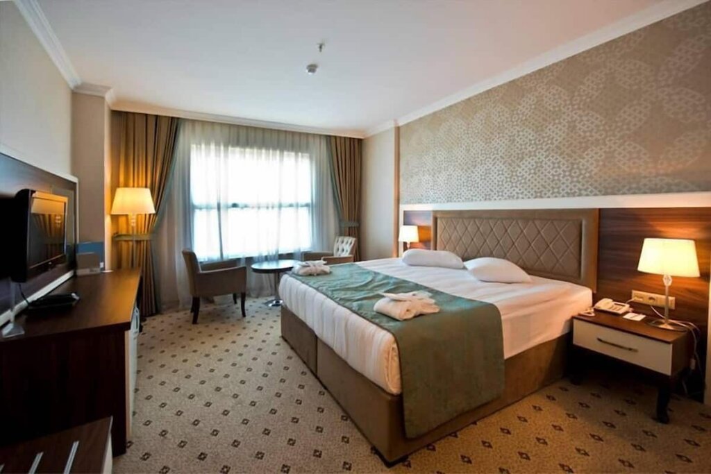 Suite junior doble The Ness Thermal Hotel Spa & Convention Center