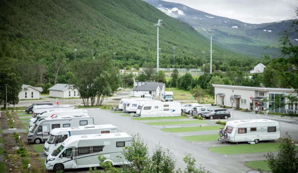 Caravan Tromsø Lodge & Camping