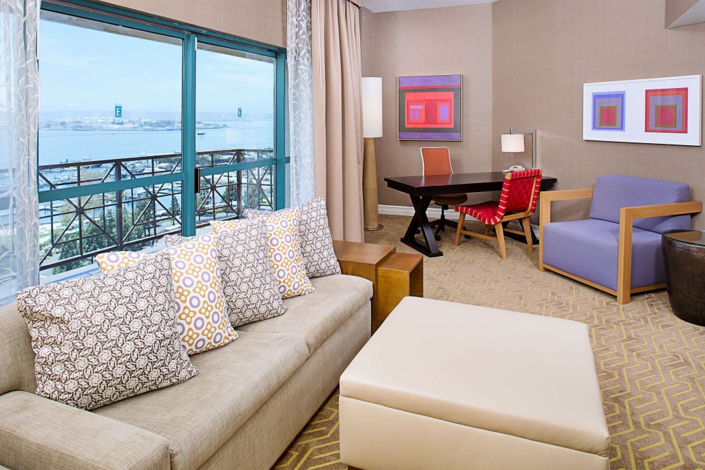 Двухместный люкс Luxury с 2 комнатами с видом на залив Embassy Suites by Hilton San Diego Bay Downtown