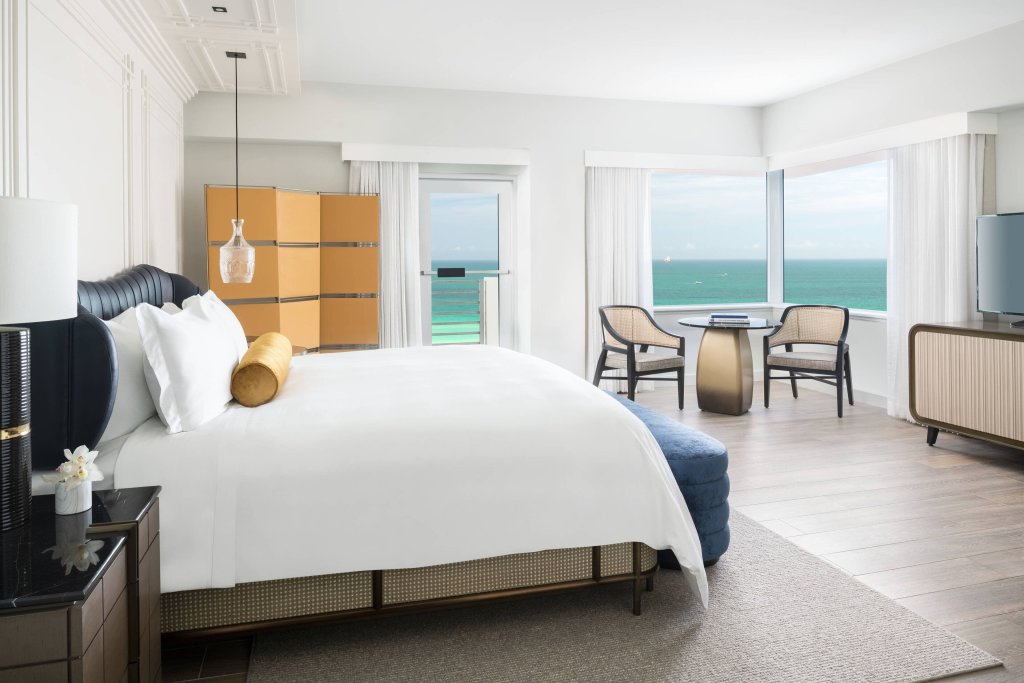 Двухместный клубный люкс c 1 комнатой с балконом и oceanfront The Ritz-Carlton, South Beach