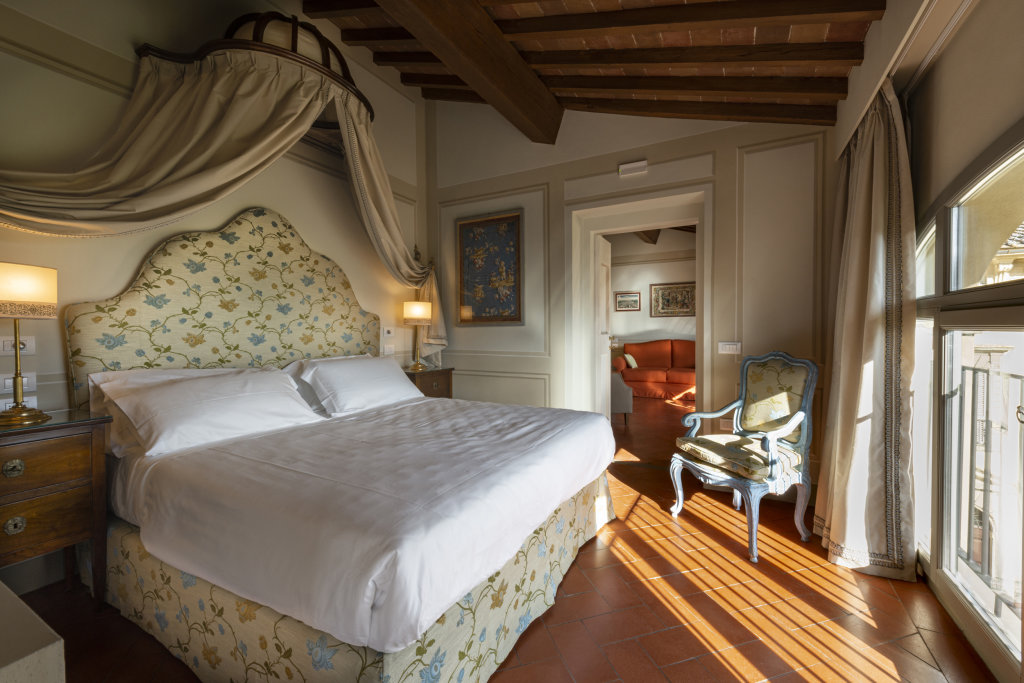 Palatial Tuscan View Double Suite Casavilla Rentals