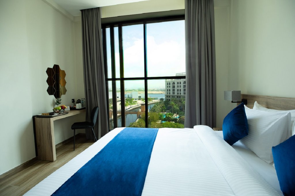 Standard Doppel Zimmer mit Stadtblick Grand Kingsgate Waterfront Hotel