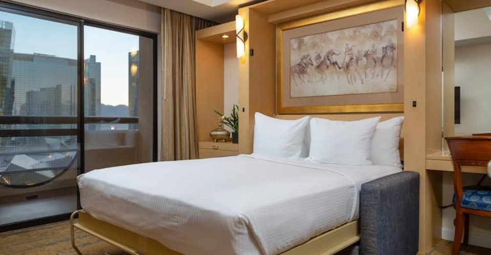 Люкс Deluxe с 2 комнатами Hilton Vacation Club Polo Towers Las Vegas