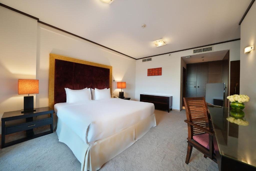 Четырёхместный люкс с 2 комнатами Park Apartments Dubai, an Edge By Rotana Hotel