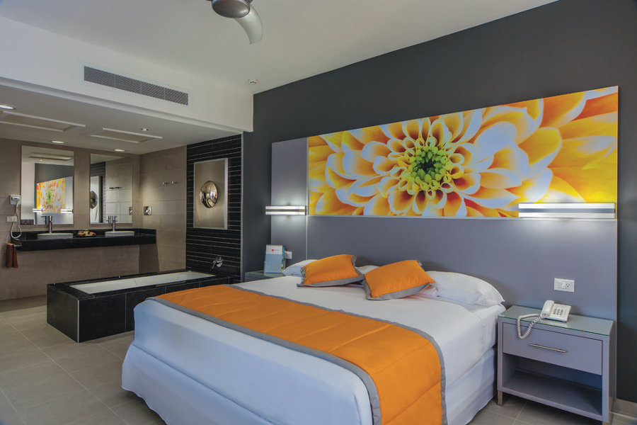 Suite doble con vista al mar Riu Cancun