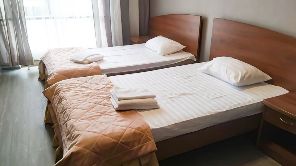 Двухместный номер Комфорт с 2 комнатами с видом на город Smart Hotel КДО Красноярск