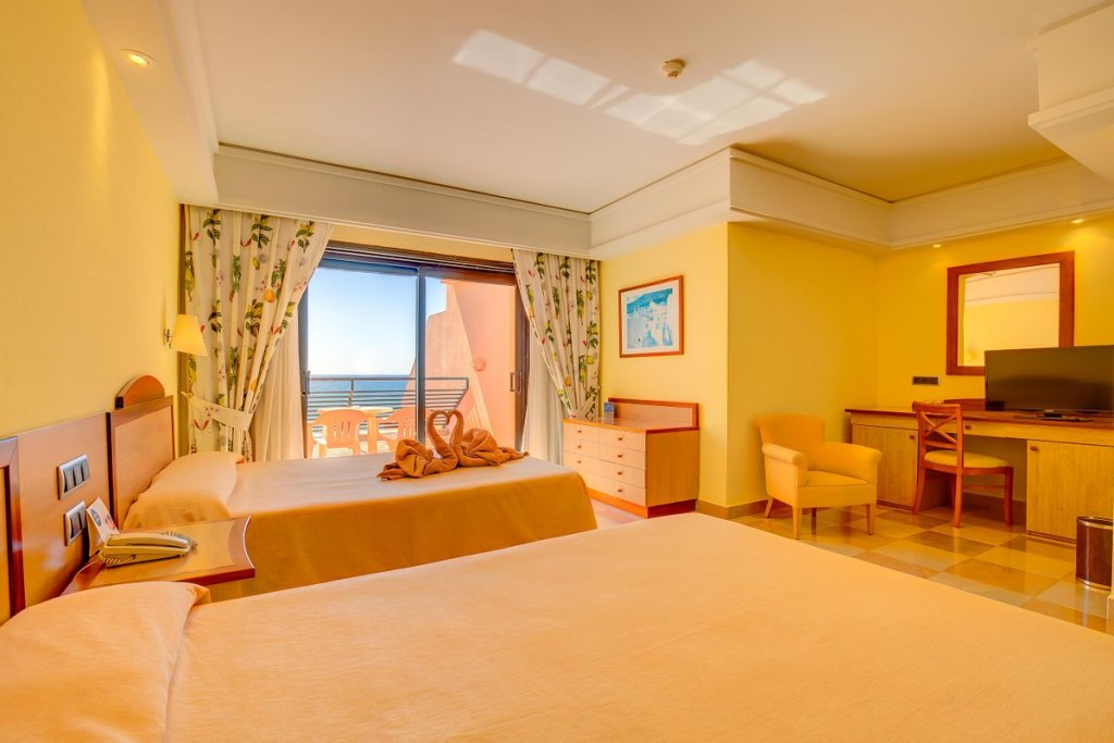 Suite con vista parcial al mar SBH Crystal Beach Hotel & Suites