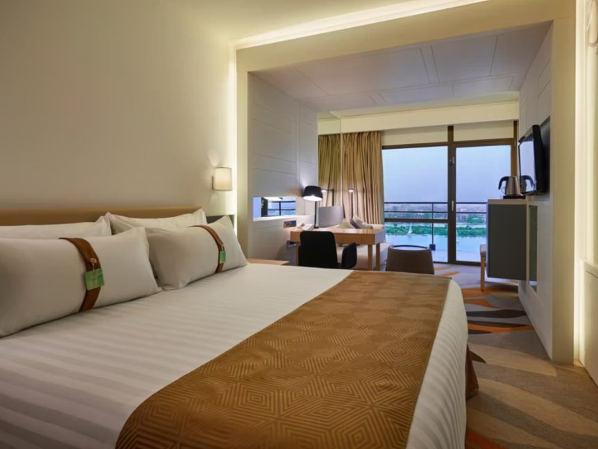 Номер Upgraded Standard Holiday Inn & Suites - Cairo Maadi, an IHG Hotel