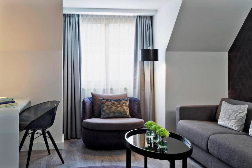 1 Bedroom Double Junior Suite Renaissance Wien Hotel