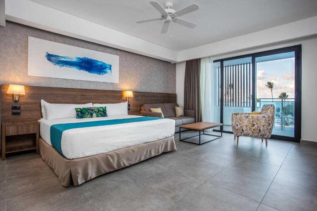 Двухместный люкс с джакузи Premium Serenade Punta Cana Beach & Spa Resort