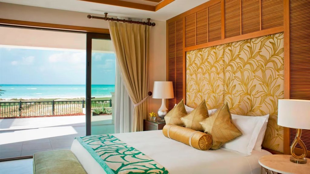 Люкс Majestic с 2 комнатами с видом на море The St. Regis Saadiyat Island Resort, Abu Dhabi