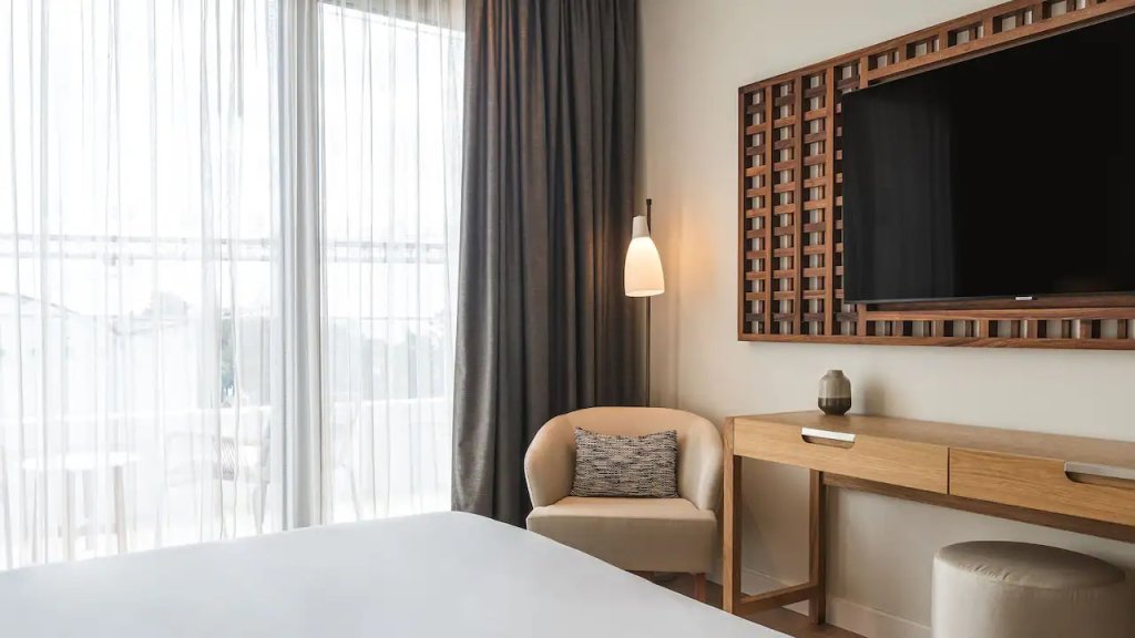 Corner Premium Double Suite with balcony Hyatt Regency Lisbon