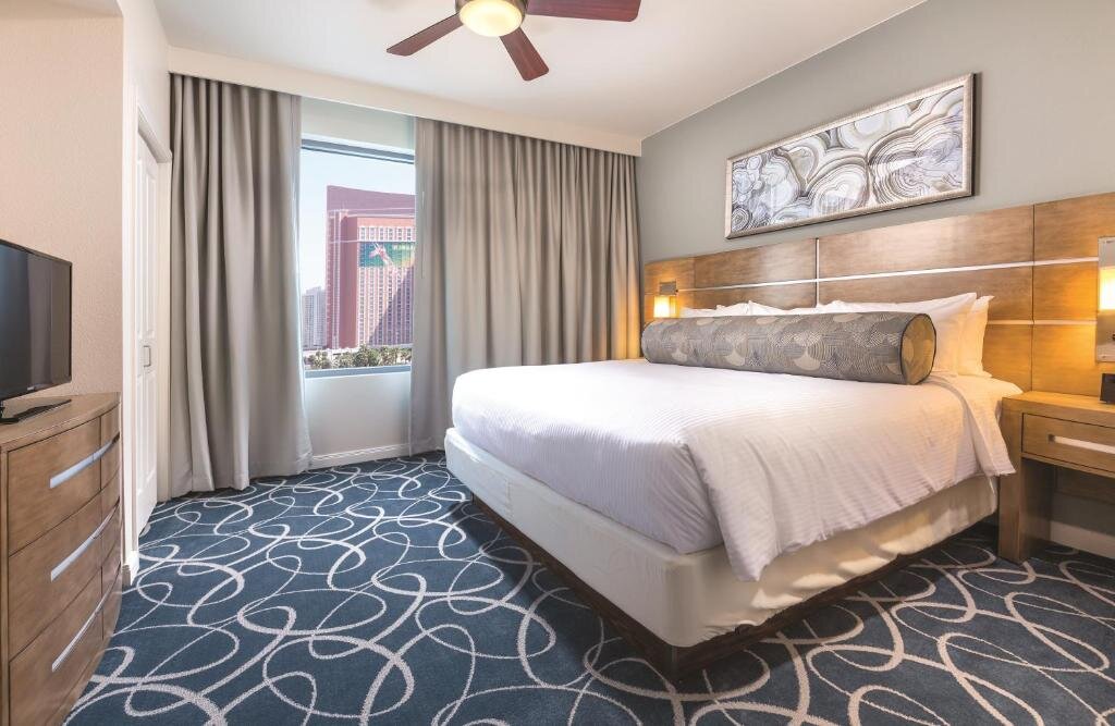 1 Bedroom Standard Double Suite Club Wyndham Desert Blue