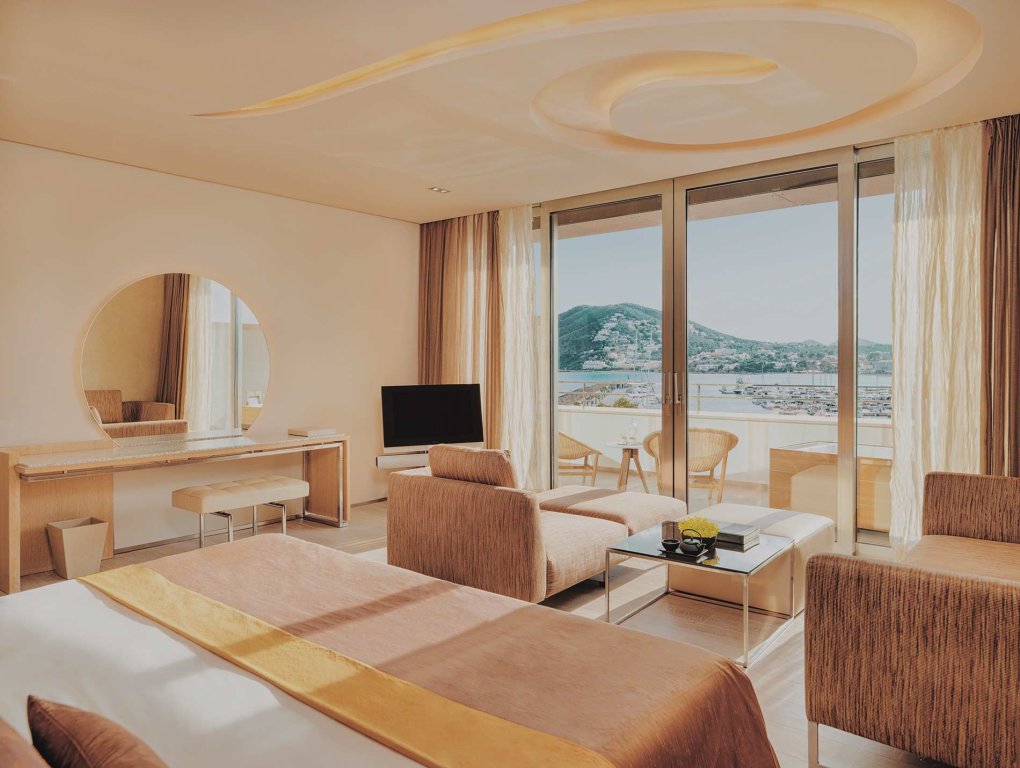Двухместный люкс Cloud 9 Aguas de Ibiza Grand Luxe Hotel - Small Luxury Hotel of the World
