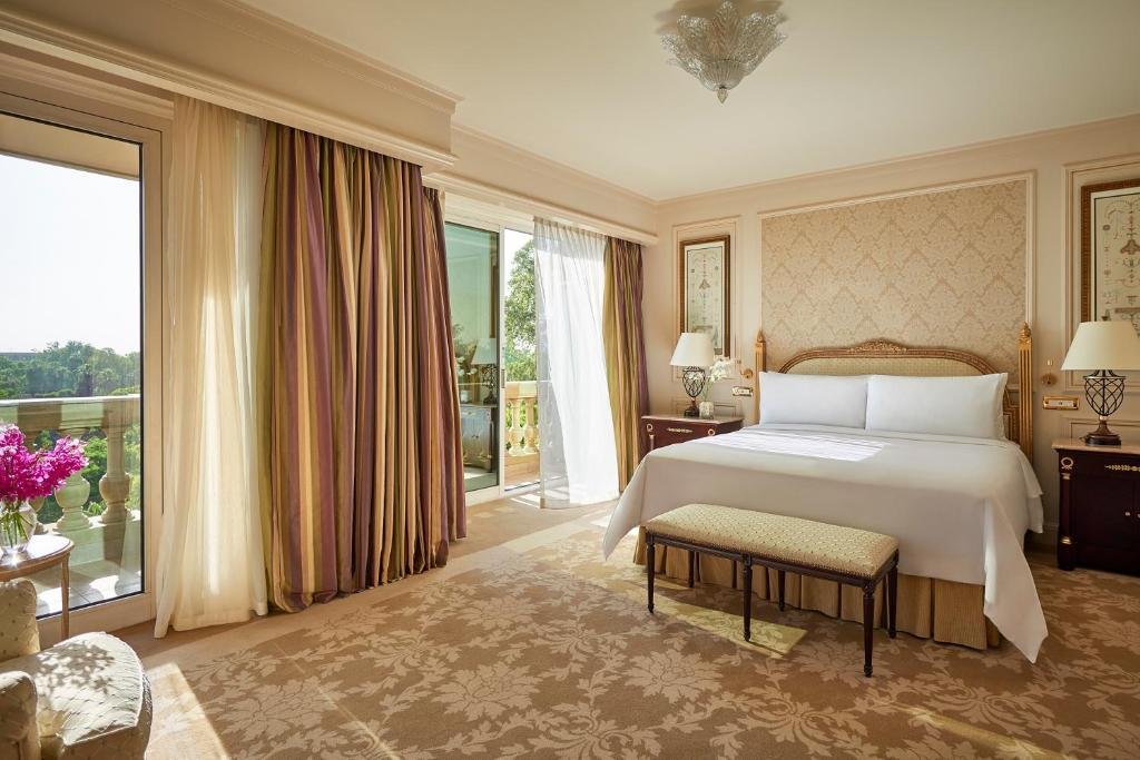 Двухместный люкс Premium Отель Four Seasons Cairo at First Residence