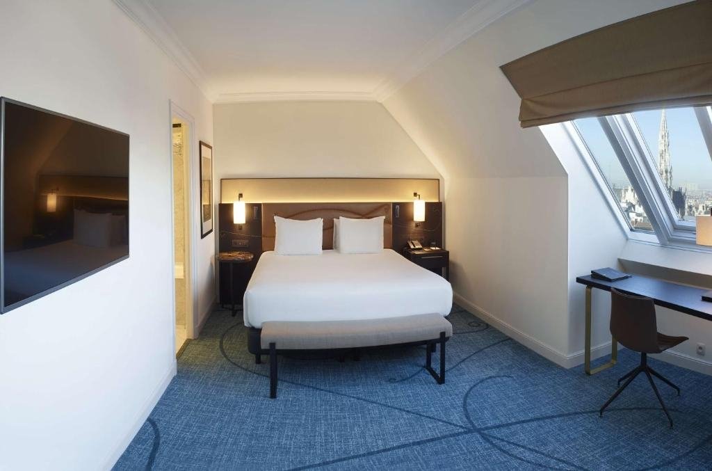 Двухместный Lounge Access полулюкс Hilton Brussels Grand Place