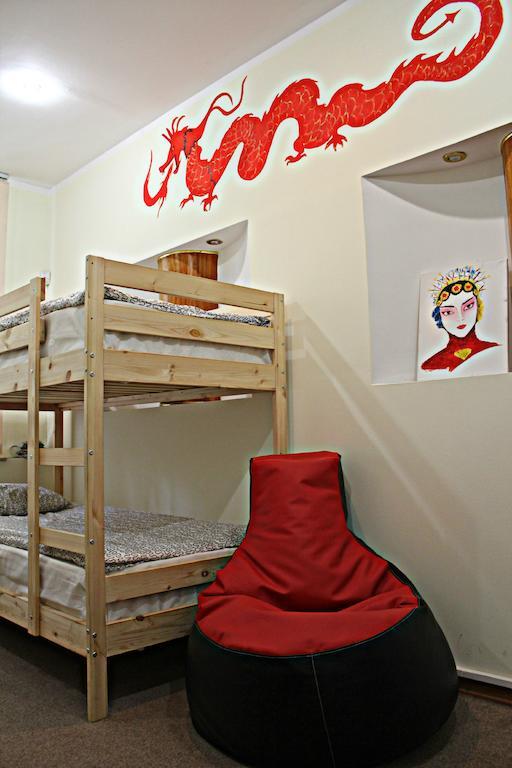 Хостел казахстане. Алмвты хосткл. Бункер хостел Алматы. Lion Hostel Алматы.